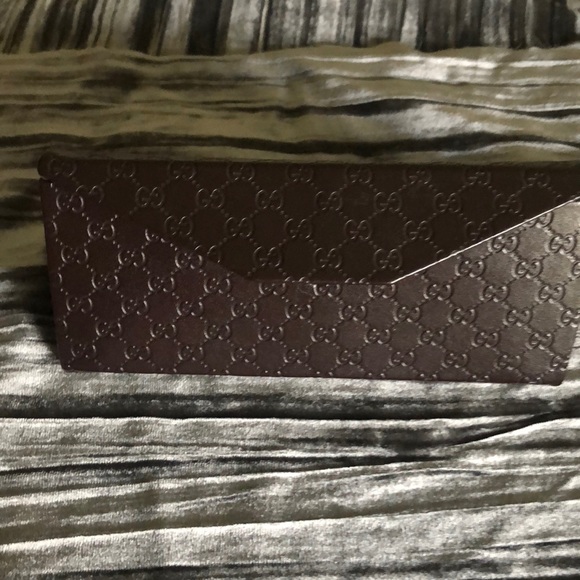 Gucci glasses case with cloth still in package - Picture 1 of 3